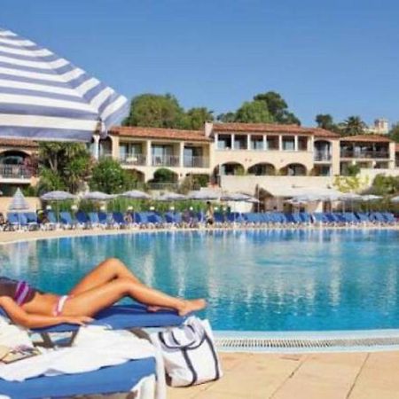 Chez Adriana Studio Proche Mer Avec Piscine Grimaud Exteriör bild